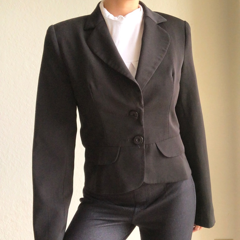 Black business casual VNeck long sleeve button Top